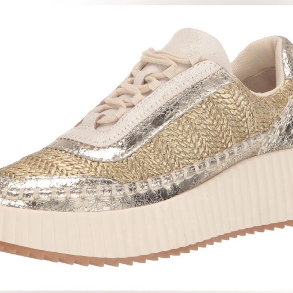 Dolce Vita size 9 gold sneakers